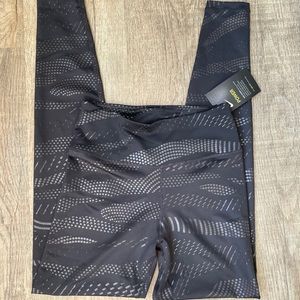 NWT Nike Power Dri Fit  leggings tights XS